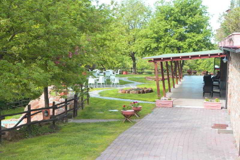 Villaggio Le Querce 4* Sorano (Grosseto)