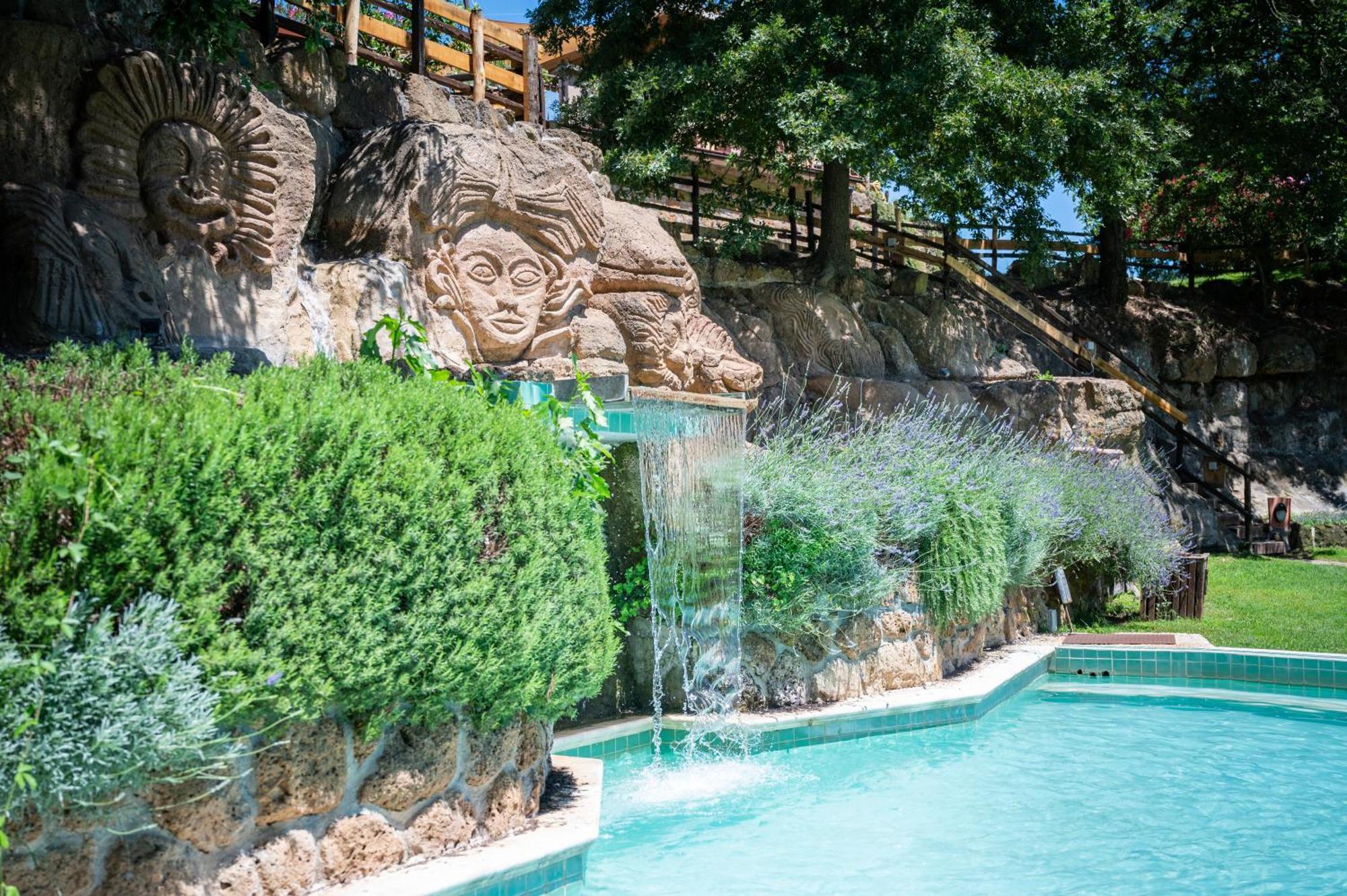 Villaggio Le Querce Apart-hotel Sorano (Grosseto)