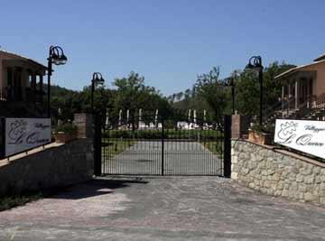 Aparthotel Villaggio Le Querce Sorano (Grosseto)